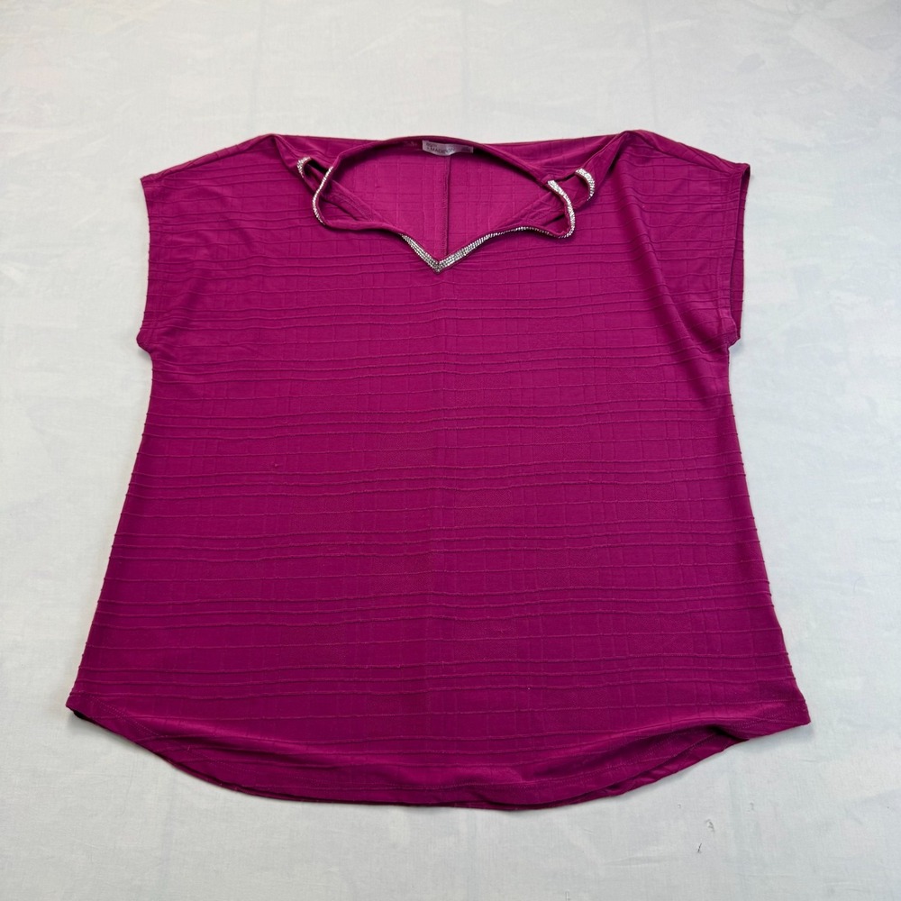 89th + Madison Blouse Top Womens L Magenta Textured Short Sleeve Beaded V-Neck